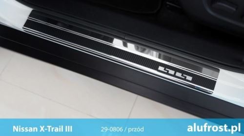 Prahové lišty Nissan X-Trail 2014-2022 (carbonová fólie)
