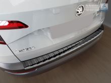 Ochranná lišta hrany kufru Škoda Karoq 2017-2022 (tmavá, chrom) (3)