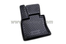 Gumové autokoberce BMW X5 2006-2013 (E70, rozteč fixací 33,5 cm) (1)