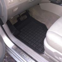 Gumové autokoberce Kia Sorento 2002-2009 (4)