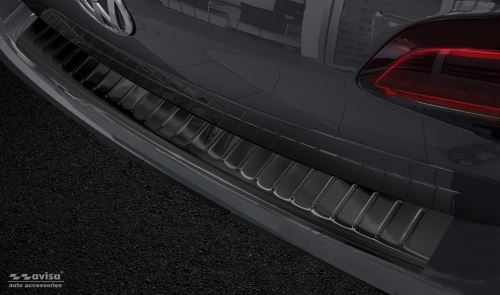 Ochranná lišta hrany kufru VW Golf VII. 2012-2017 (combi, tmavá, matná)