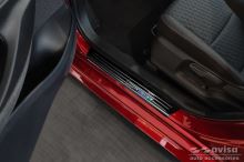 Prahové lišty Toyota Yaris Cross 2021- (tmavé, lesklé) (4)