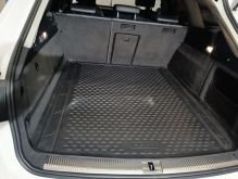 Gumová vana do kufru Audi A6 2011-2018 (combi, kolejnice) (2)