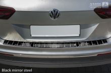 Ochranná lišta hrany kufru VW Tiguan 2016- (Allspace, tmavá, chrom) (5)