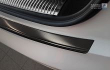 Ochranná lišta hrany kufru Audi Q5 2017-2024 (tmavá, matná) (2)