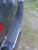 Ochranná lišta hrany kufru VW Golf VII. 2012-2020 (hatchback, carbon) (5)