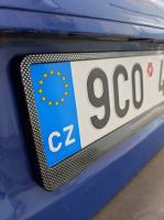 Podložka pod SPZ (carbon) (2)